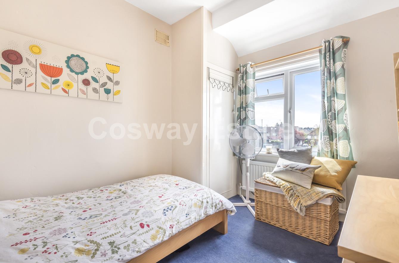 Hillside Grove, Mill Hill